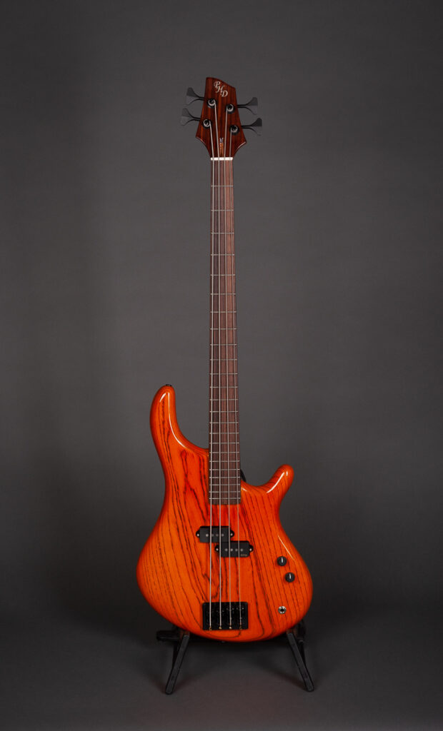 GuitarVista » PHD Short Scale Bass (Prototype) (2022)