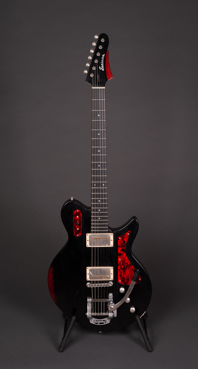 Eastman "Juliet" Vintage Finish