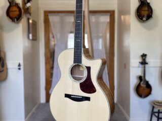 Eastman AC 422-CE-LTD-KOA