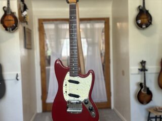 Fender Mustang