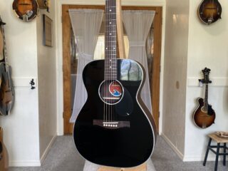 Eastman PCH 2  OM BK
